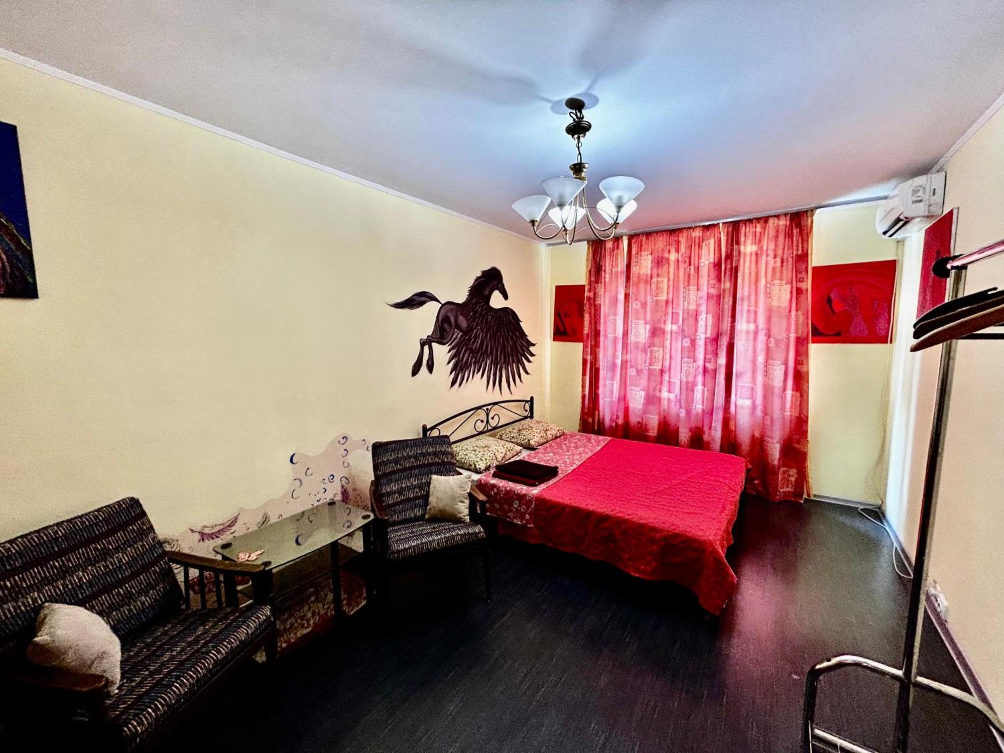 Apartment Near Train Station And Close To City Center Kyiv Exterior photo